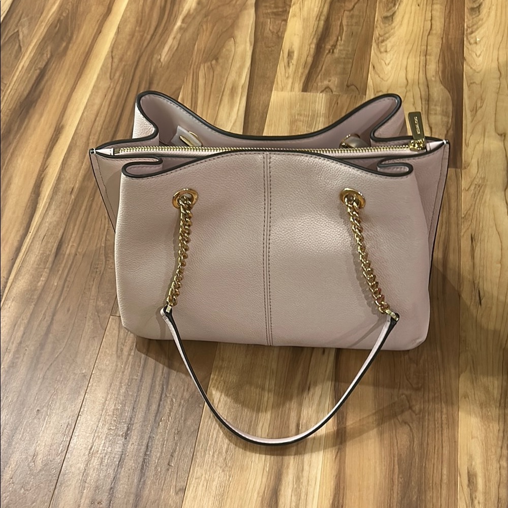 Michael Kors Pink Shoulder Bag with Gold Hardware - Picture 6 of 6